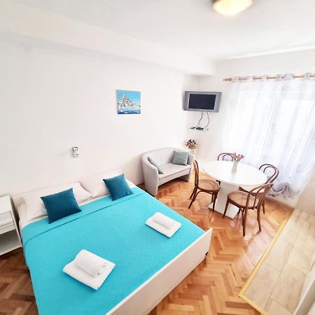 Apartman Bidol Макарска Екстериор снимка