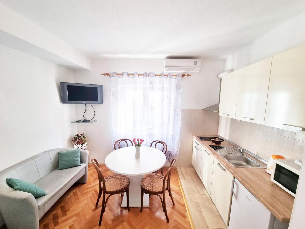 Apartman Bidol Макарска Екстериор снимка