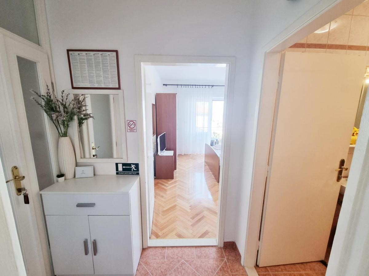 Apartman Bidol Макарска Екстериор снимка